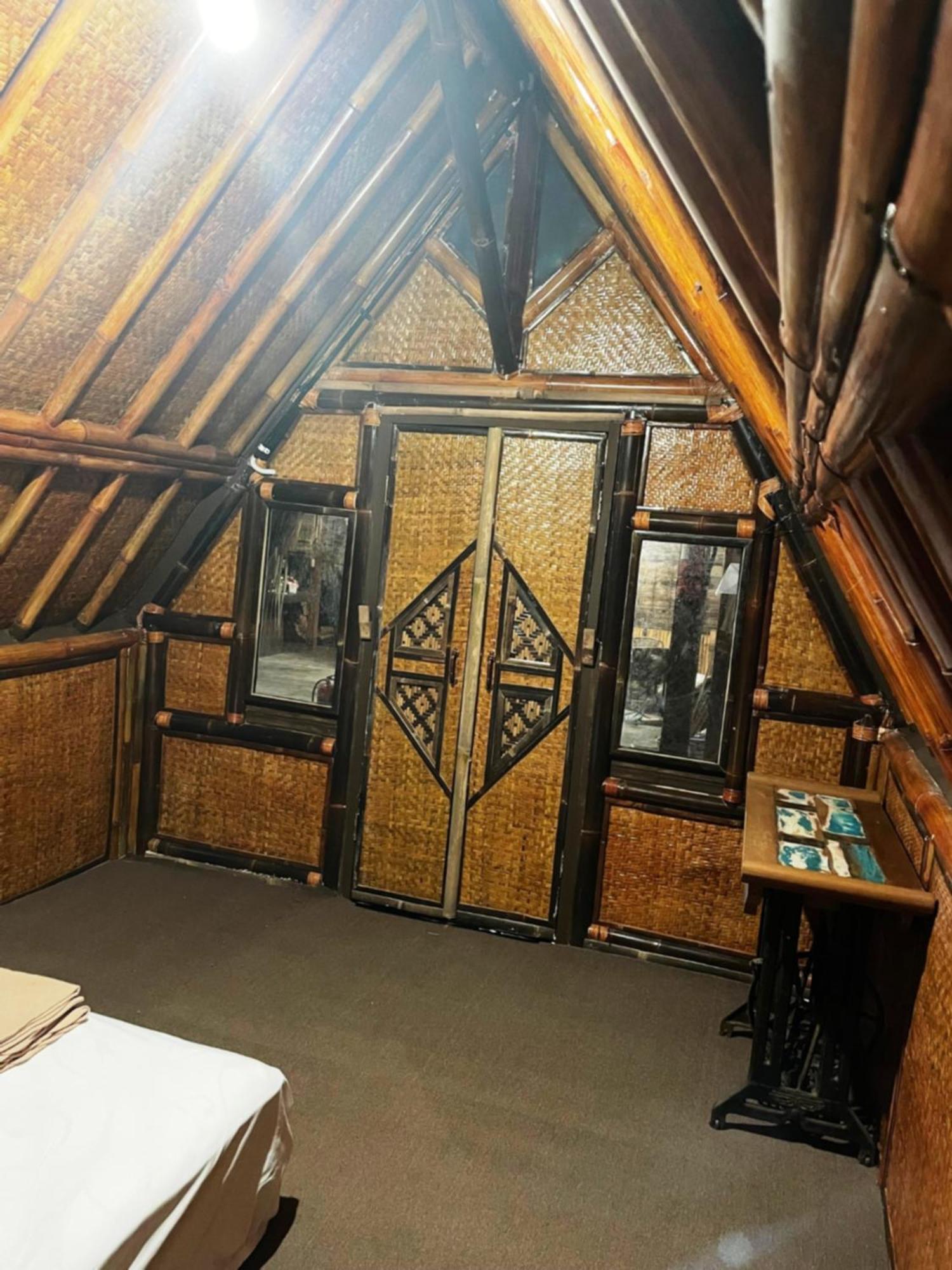 Da Housetel Kuta Hostel Кута Екстериор снимка